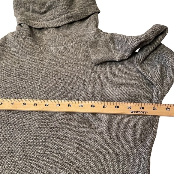 Roots Canada Cowl Neck-Grey Heathered Pullover Long Sleeve Top - Size Small - Picture 4 of 11
